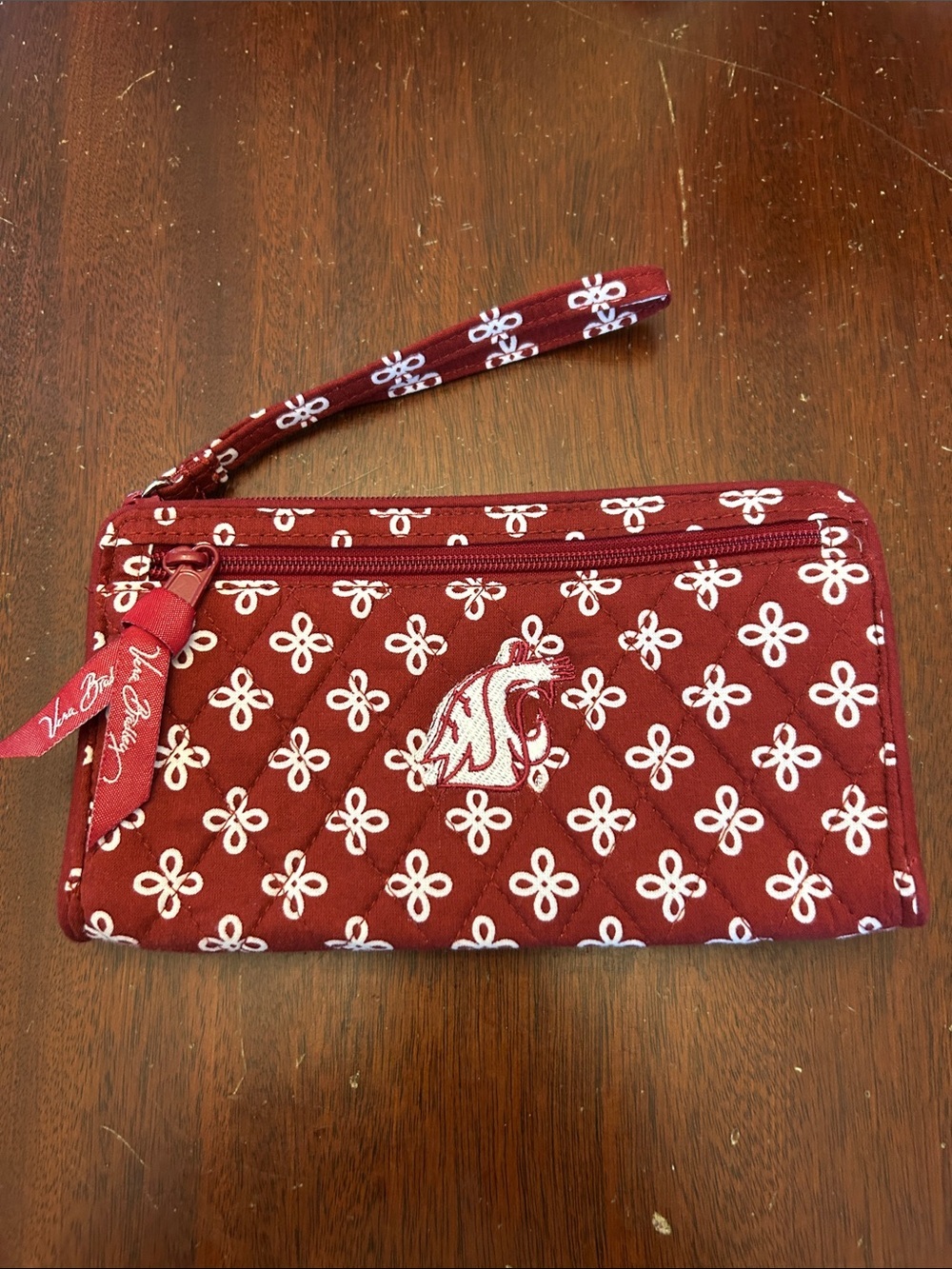 Vera Bradley Washington State Cougars burgundy wristlet NWOT